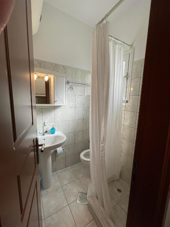 Flo'S Apartment Missolonghi Экстерьер фото