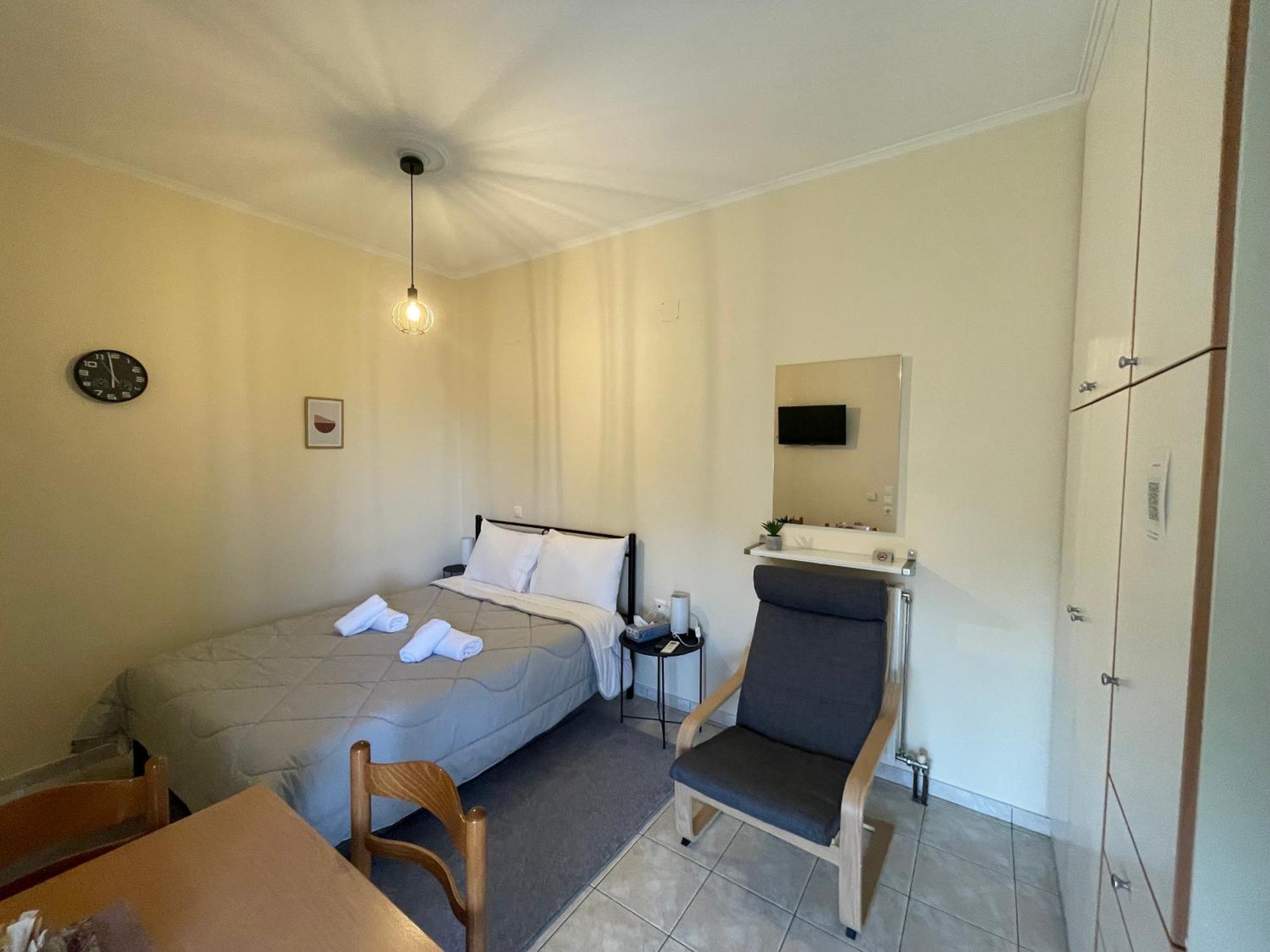 Flo'S Apartment Missolonghi Экстерьер фото